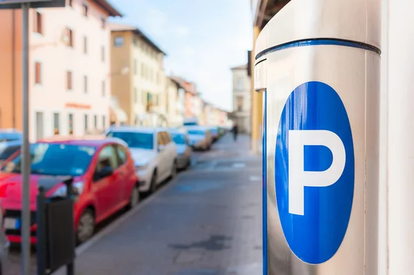 Estacionamento da máquina — Fotografia de Stock