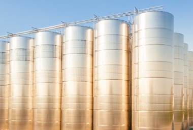 Şarap için paslanmaz çelik tanklar