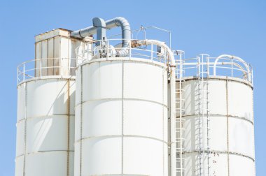 Kireç için beyaz siloları