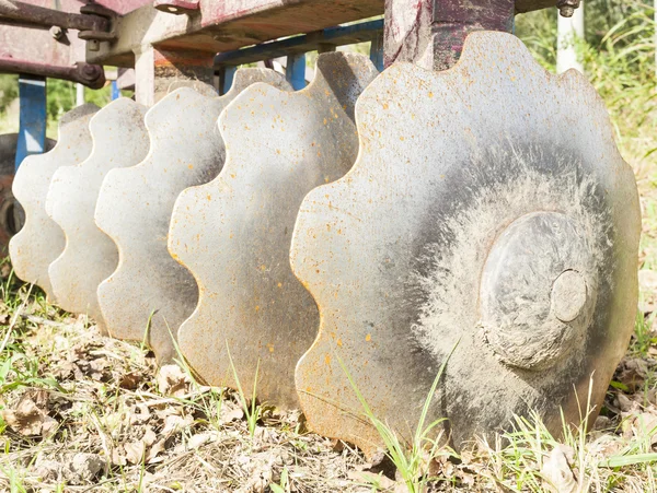 Інструмент для сільського господарства: дискова борона — стокове фото