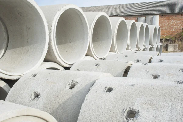 Tubería de cemento para el comercio de la construcción —  Fotos de Stock