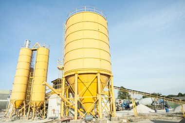 Beton karıştırma silosu, inşaat tesisleri.