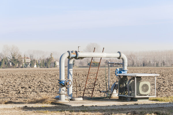 Irrigation water pumping system