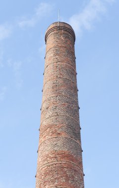 Fabrika baca üzerinde net bleu sky