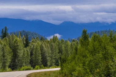 Banff Ulusal Parkı 'nın güzel doğal manzarası, Alberta, Kanada