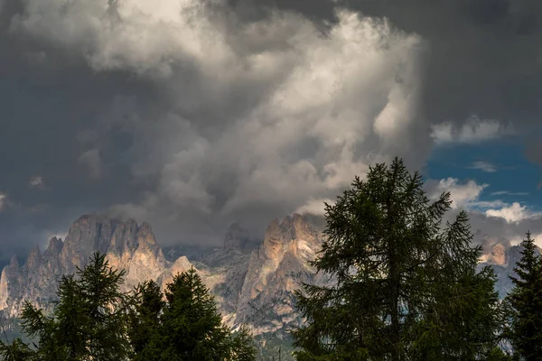 Bela Paisagem Cênica Dos Alpes Passo San Pellegrino Norte Itália — Fotografia de Stock