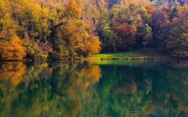 Naviglio kanalı Adda Nehri boyunca