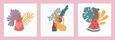 Vazoların soyut kompozisyonları pembe arka planda meyve ve yapraklar