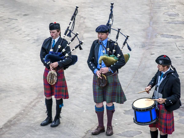 İskoç musicien bagpiper6
