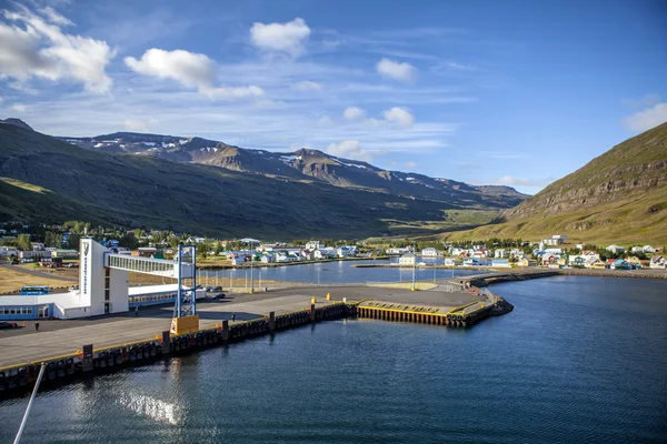 Seydisfjordur Islanda vista dal mare2 — Foto Stock