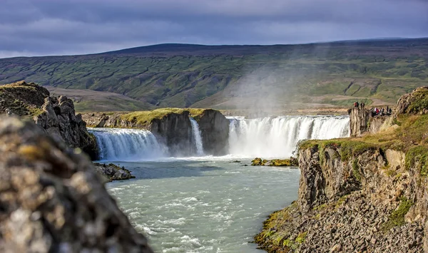 Waterfall landscape in Iceland — Stock Photo, Image