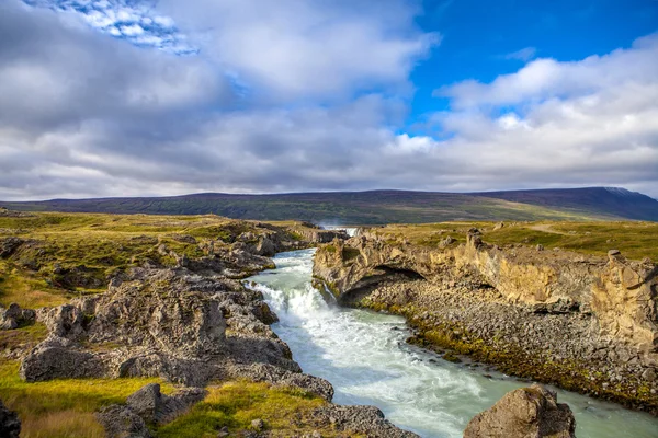 Waterval landschap in Iceland2 — Stockfoto