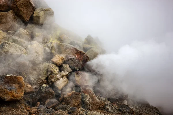 Rauchende Fumarole in Island — Stockfoto