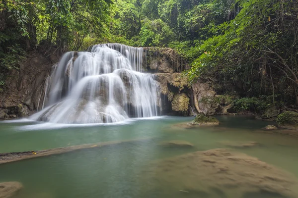 Huay Mae Kamin Waterfall in Kanchanaburi province, Thailand — Stock Photo, Image