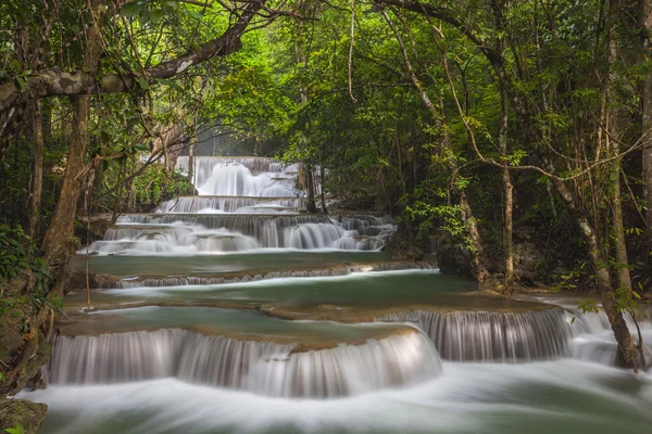 Huay Mae Kamin Waterfall in Kanchanaburi province, Thailand — Stock Photo, Image