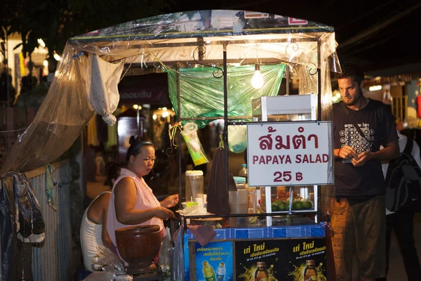 Camminare per strada a Pai — Foto Stock