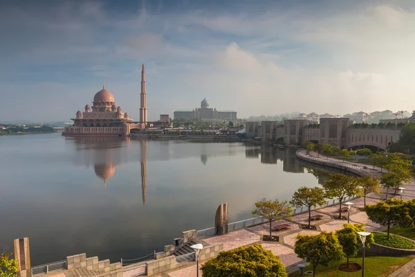 Putra Camii Malezya, Putrajaya.