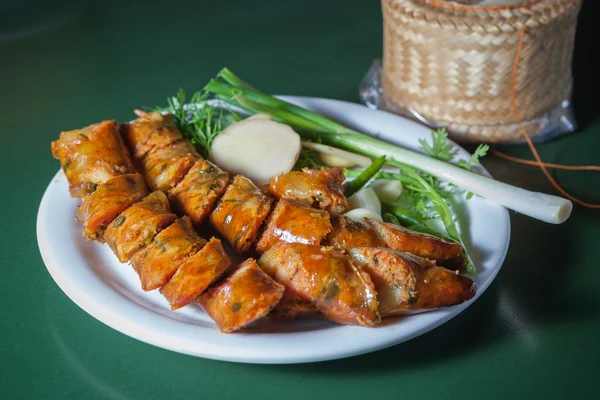 Notrhern Tay acılı sosis veya Sai Aua