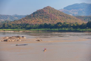 Krachan Kud Ku görünümünü. Khong Nehri.