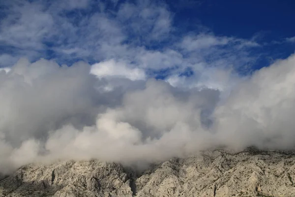 Blauer Himmel Mit Weißen Hinweisen — Stockfoto