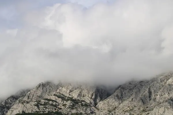 Beyaz Ipuçlu Mavi Gökyüzü — Stok fotoğraf