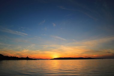Hırvatistan 'da deniz üzerinde gün batımı
