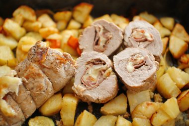 Öğle yemeği için patates kızartması.