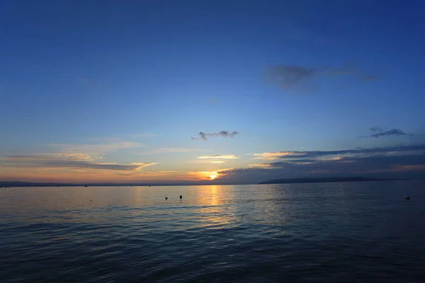 Pôr Sol Mar Frente Makarska Croácia — Fotografia de Stock