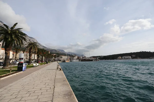 Макарска Хорватия 2021 Маленький Туристический Городок Макарска Хорватии Стоковая Картинка