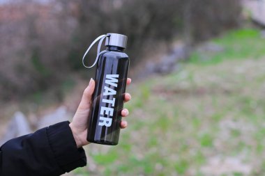 Sporcular için uygun içme suyu şişesi tasarlandı.