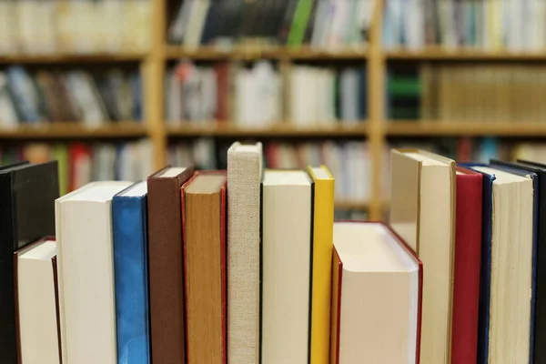 Book Table Library — Stock Photo, Image