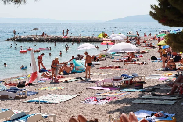 Makarska Croácia Julho 2021 Turistas Polônia Alemanha República Tcheca Eslováquia — Fotografia de Stock