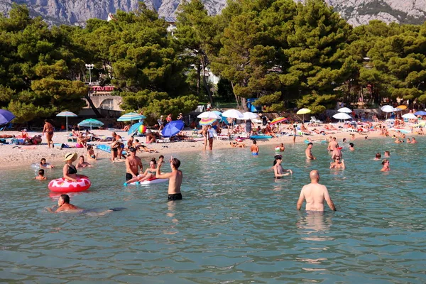 Makarska Croazia Luglio 2021 Turisti Provenienti Polonia Germania Repubblica Ceca — Foto Stock