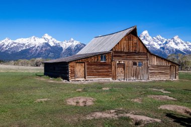 T.A. Moulton Barn, Grand Teton Ulusal Parkı 'ndaki Mormon Row Tarihi Bölgesi, Wyoming, yatay