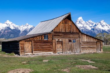 T.A. Moulton Barn, Grand Teton Ulusal Parkı 'ndaki Mormon Row Tarihi Bölgesi, Wyoming, yatay