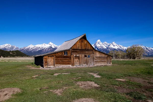 T.A. Moulton Barn, Grand Teton Ulusal Parkı 'ndaki Mormon Row Tarihi Bölgesi, Wyoming, yatay
