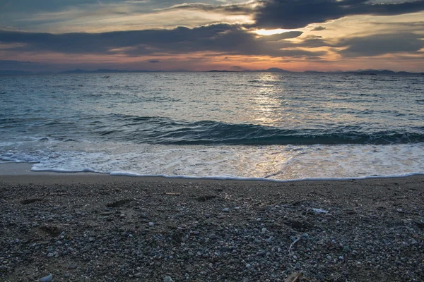 Solnedgång och stranden, Grekland — Stockfoto