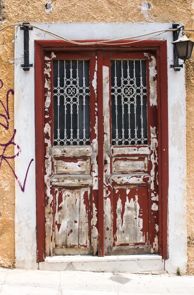 古いドア、アテネ、ギリシャ — ストック写真