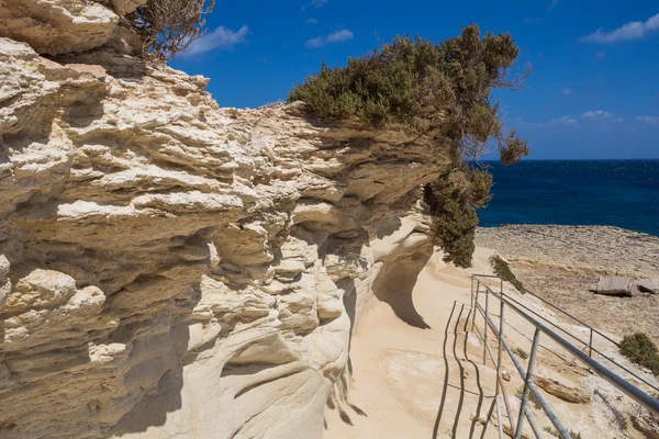 Rocas en la costa, isla Malta —  Fotos de Stock