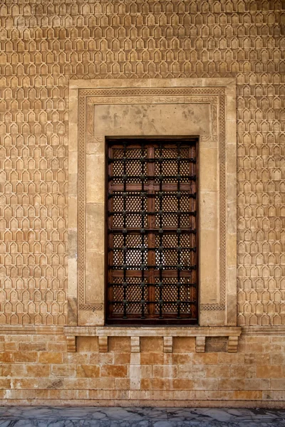 Grande fenêtre de la mosquée, Monastir, Tunisie — Photo