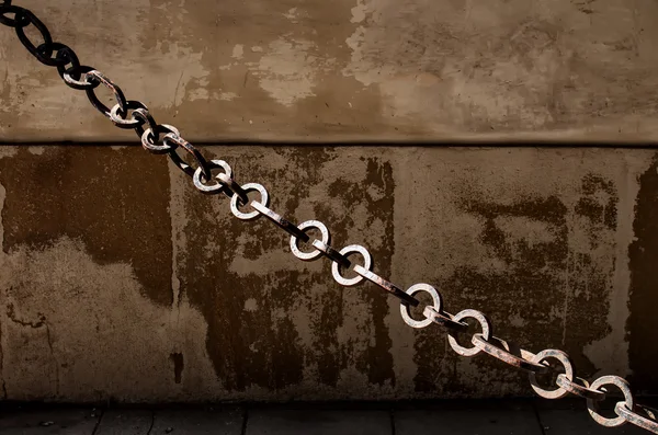 Chain in the sunshine — Stock Photo, Image