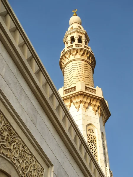 Minarete e Muro da Mesquita em Dubai — Fotografia de Stock