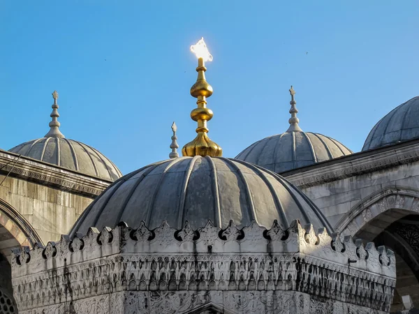 イスタンブールで新しいモスクの建築詳細 — ストック写真