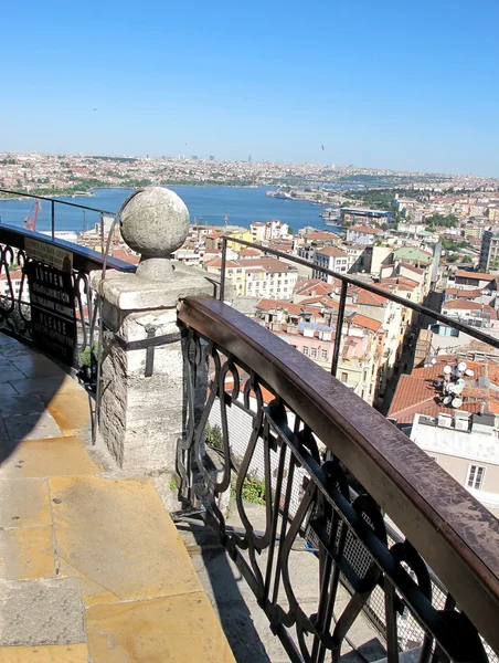 Вид на Стамбул с Галатской башни — стоковое фото