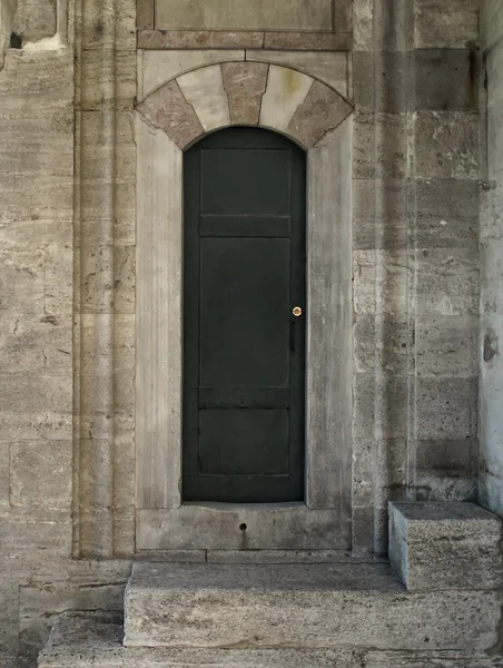 Petite porte à la mosquée Süleymaniye, Istanbul — Photo