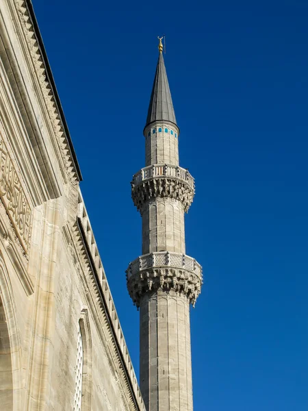 Minaret de la mosquée Süleymaniye à Istanbul — Photo