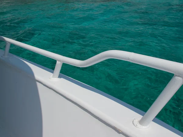 Detail of a Yacht with Sea in the Background — Stock Photo, Image