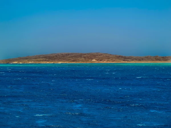 La mer Rouge et une île — Photo