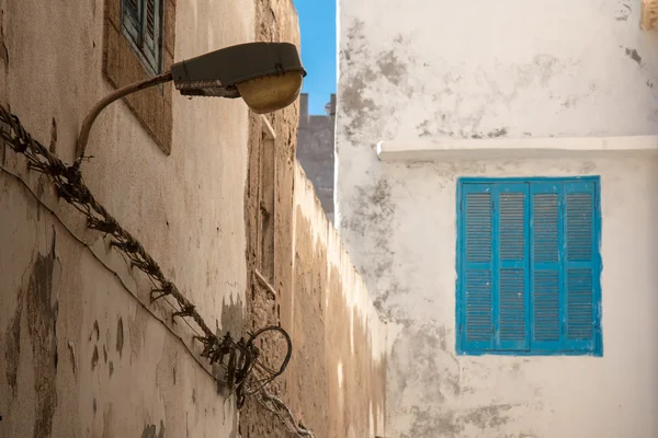 Window and a street lamp, Morocco — Stock Photo, Image