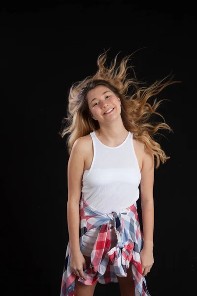 Jolie Jeune Femme Avec Ses Cheveux Volant — Photo